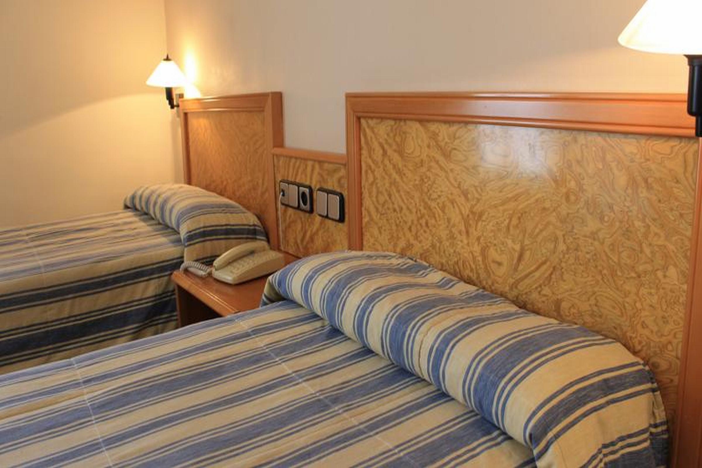 Ramblas Hotel Barcelona Bagian luar foto