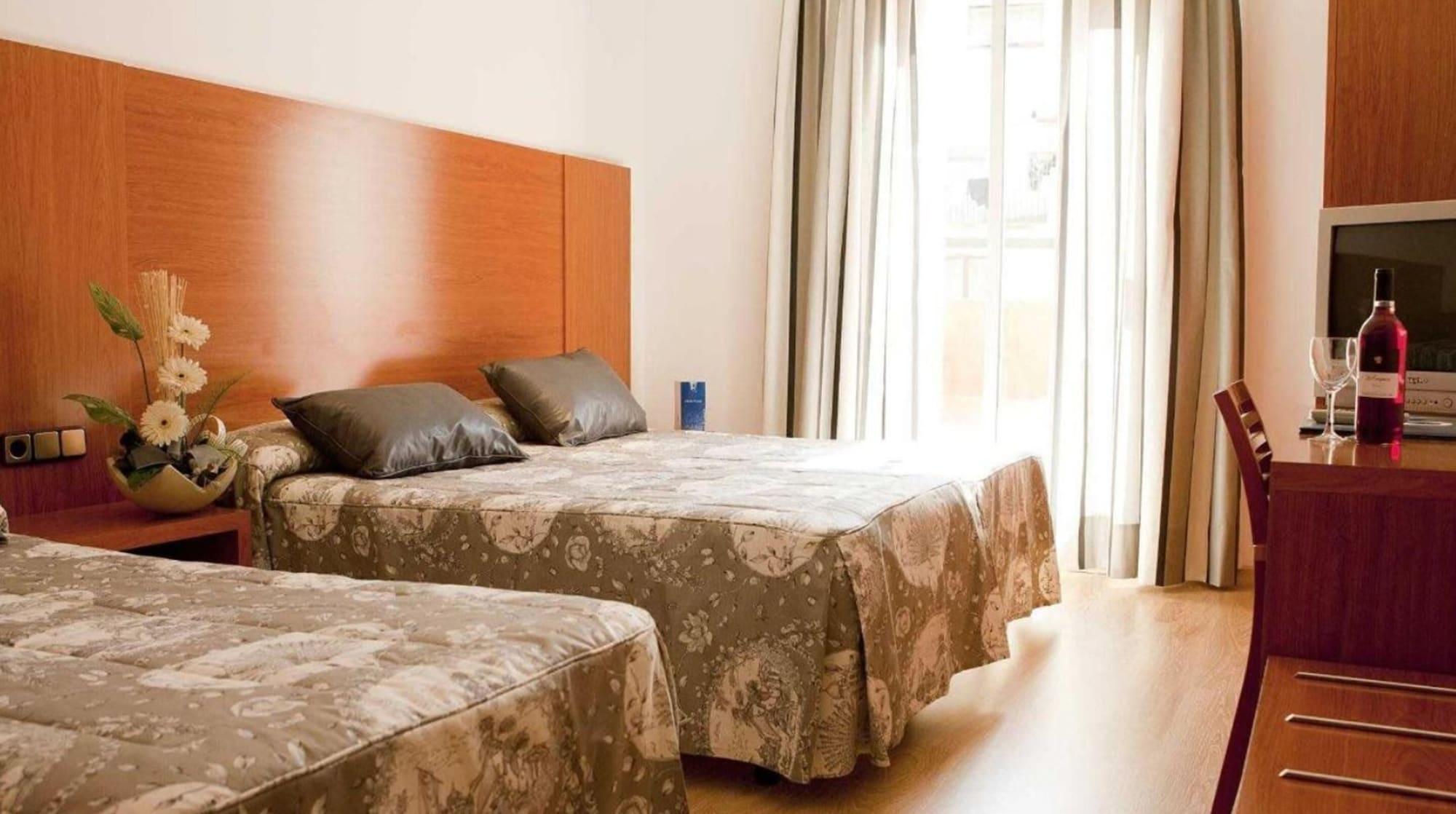 Ramblas Hotel Barcelona Bagian luar foto