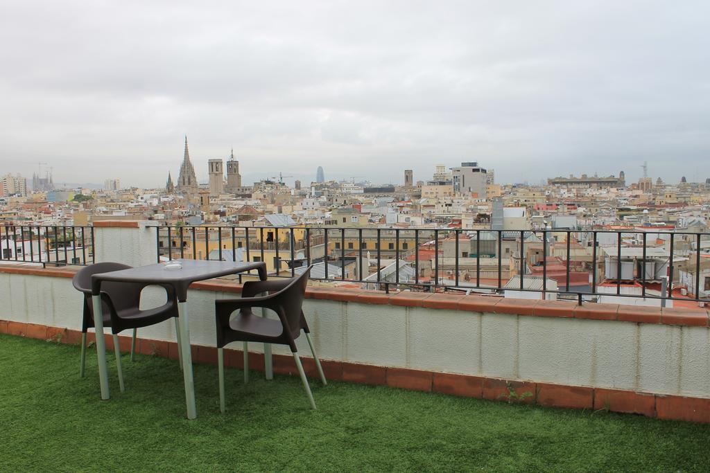 Ramblas Hotel Barcelona Bagian luar foto